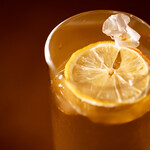 TOKYO Whisky Library - 