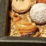 レヴォ - りんごのタルトは果実の甘みと生地の香ばしさが心地よく