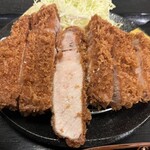 かつ味 - 断面