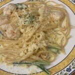 カフェ ケープコッド - ランチ　パスタ　えびのサフランクリーム