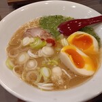 麺屋我ガ 渋谷二丁目中央店 - 葱ラーメン+味玉