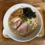 麺屋 花枇 - 背脂煮干ラーメン（正油）