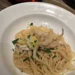grigio la tavola - 