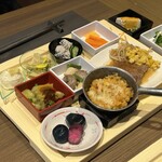 鶴雅ビュッフェダイニング札幌 - 