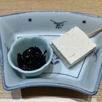 とやま方舟 - かた豆腐するめいか黒作り 昆布〆