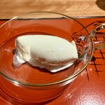 鈴田式 - 燻製ミルクアイス