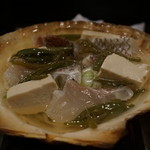 酒盃 - 鯛とじゅん菜の貝焼き（かやき）