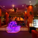 TOWER LOUNGE LOBBY BAR - 広々としたフロア