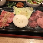 焼肉ホルモンゆうじ三木店 - 