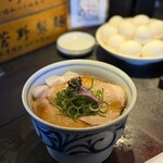 駄目な隣人 人形町店 - SUPREME（生姜醤油味玉特製ラーメン）。程よい生姜でスルりといけちゃう