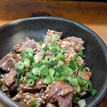 牛舌炭燒　仁