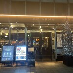 THE R.C. ARMS - 外観