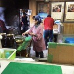 山内うどん店 - 湯気が立ち昇る大晦日の早朝