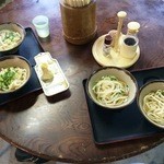 山内うどん店 - ひやひや、ひやあつ、ショウガ、堪らない品々