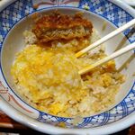 とんかつは飲み物。 - たまごソースかつ丼（大盛）1,050円（惣菜３種類まで無料、ご飯大盛無料）