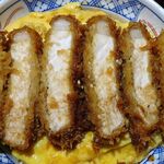 とんかつは飲み物。 - たまごソースかつ丼（大盛）1,050円（惣菜３種類まで無料、ご飯大盛無料）