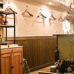 鶴橋食堂 - 内観