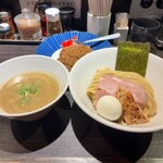 ヌードル＆スパイスカレー 今日の1番 - 