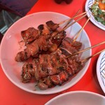 豚足のかどや - 串は3本で600円