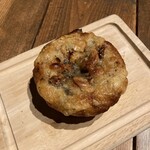 パティスリー&ブーランジェリー アールブリュット - キャトルフロマージュ360円(4種チーズ＆ナッツ＆はちみつ)