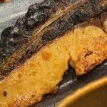 しんぱち食堂 - 皮がパリパリっと焼かれていて本気で美味しい！