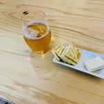 立ち呑み 男山 - ビールと、おつまみでクリームチーズ！