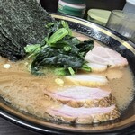 横濱家系ラーメン 勝鬨家 - 