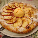 フォンテガーラ - りんごのピッツァ