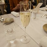 NELU - シャンパン