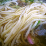 七福 - 丸型な断面の呉細うどん、柔いけどプリッとしています。