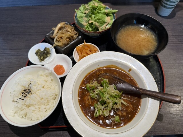 炭火炙り焼き 八重