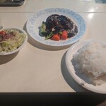 ビーフシチューとハンバーグステーキのお店 BUN吉 - 