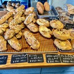 ゴンノ ベーカリー マーケット - 