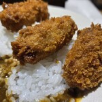 辛来飯 - 牡蠣フライカレー（11月～2月限定）