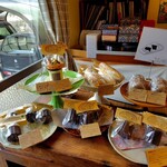 井手農園 - お菓子もあります。