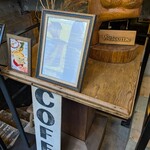 マーメイドコーヒーロースターズ - 入口からアソビ心くすぐる