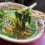 餃子の店 蘭州 - 2015.1にんにくの葉ラーメンに香菜のせ