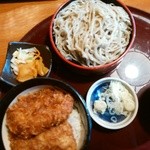 ミニソースカツ丼小そばのペア