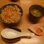 焼き鳥とワイン 萬鳥 - 