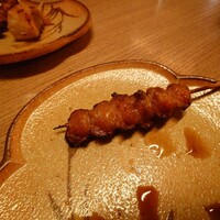 焼き鳥とワイン 萬鳥 - 