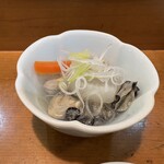 竹寿司 - お通しは、牡蠣のスープ