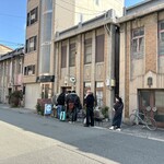 喫茶 水鯨 - 帰る頃には、さらに行列が長く　※ちょっとした、観光地化してました