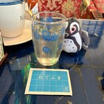 喫茶 水鯨 - このお手拭きは……弁当(駅弁)に、付いて来るやつでは？