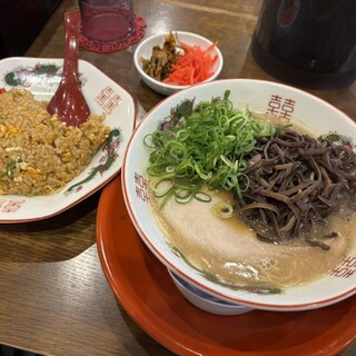 博多ラーメン ふかださん_1