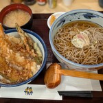 天丼てんや - 料理写真:天丼＋１人前藪そばセット ￥1,160