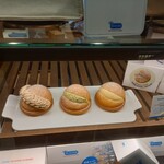 エシレ・パティスリー オ ブール 西武池袋店 - ショーケース