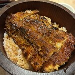 まるや本店 名駅店 - パリパリ、ふっくらのうなぎ