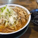 らぁめん優雅 - トッピングはメンマと別皿の岩海苔