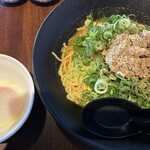 颯爽 - 料理写真:汁なし担々麺２辛、ネギ２倍、温玉