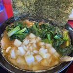 家系ラーメン たつ家 - 